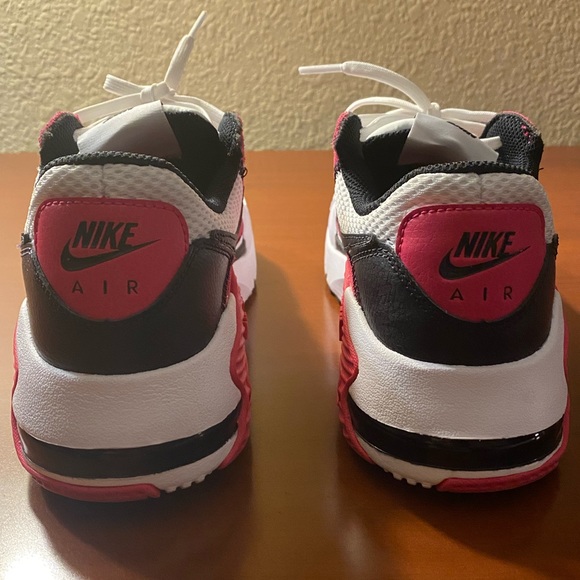 🥰👟Women’s Nike Air Max Excee, size 6.5👟🥰 - Picture 3 of 4